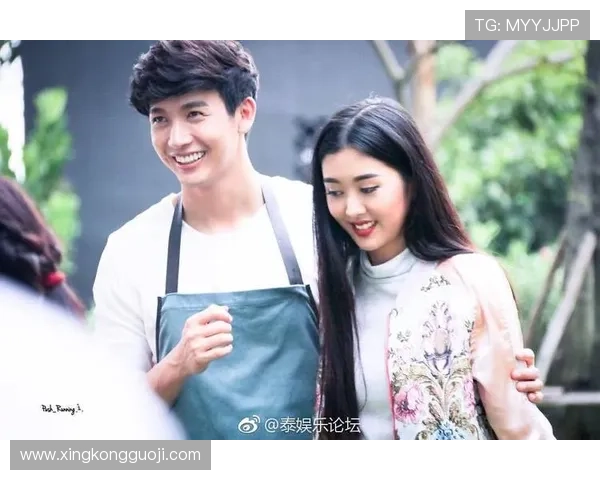 《花戒指》——指尖上的浪漫，免费追剧不设限！